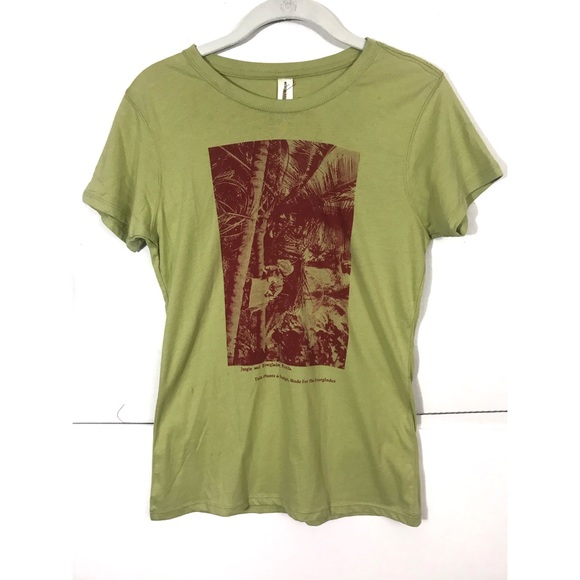 Green T-Shirt - Picture 1 of 3